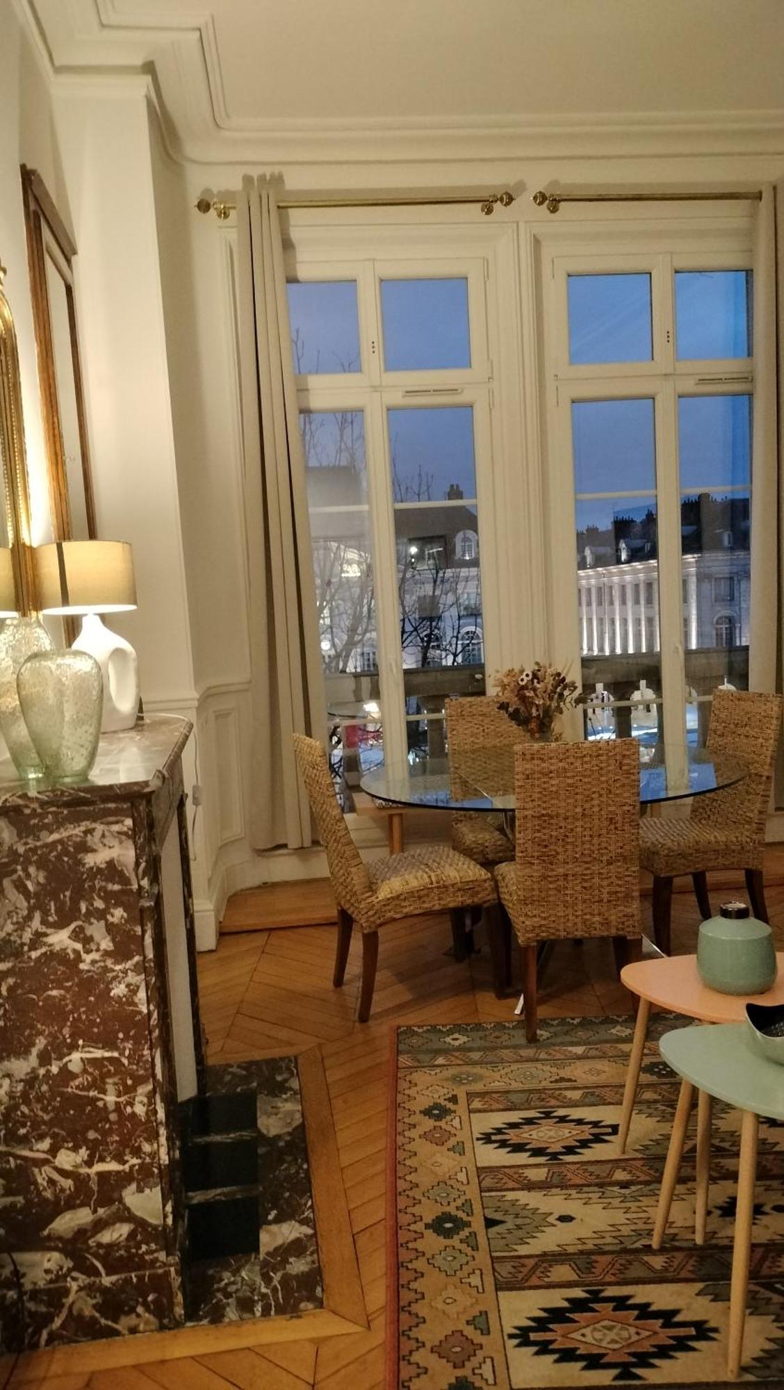 Appartement Avec Belle Vue Sur La Place Du Martroi 奥尔良 外观 照片